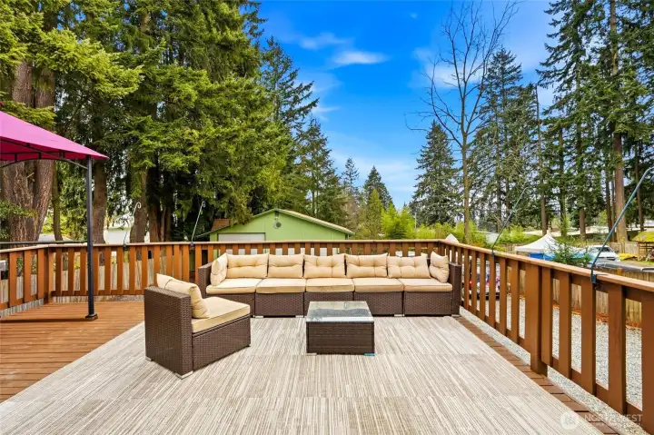 Private back deck