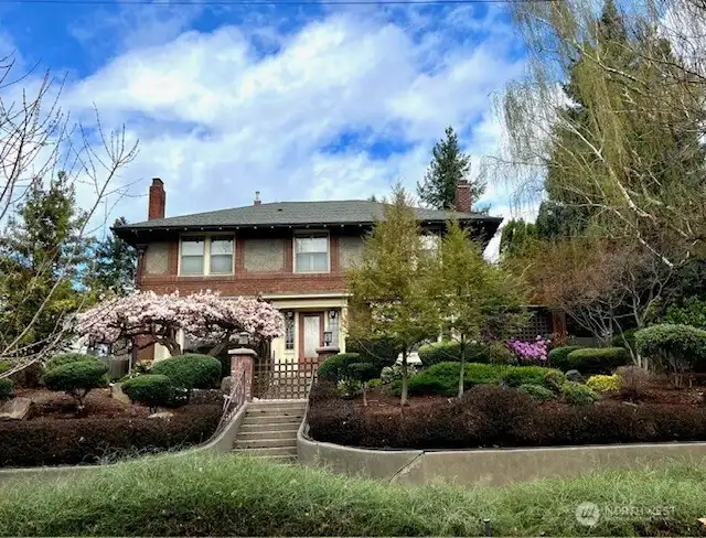 1041 Alvarado Terrace