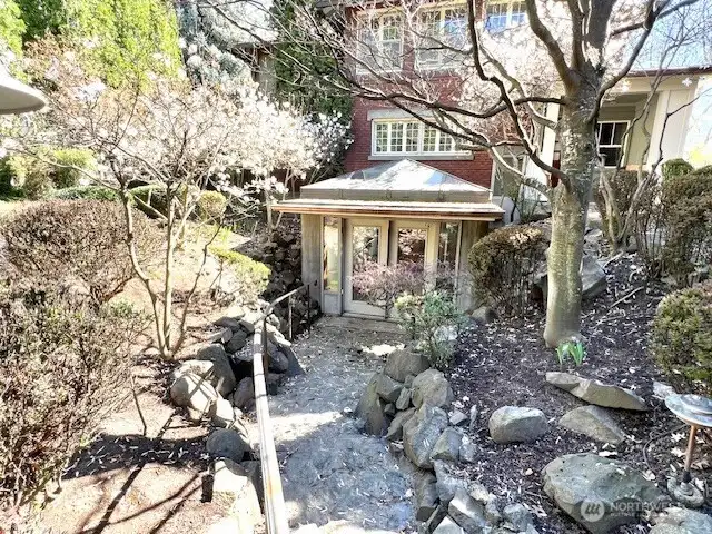 Rear view of solarium