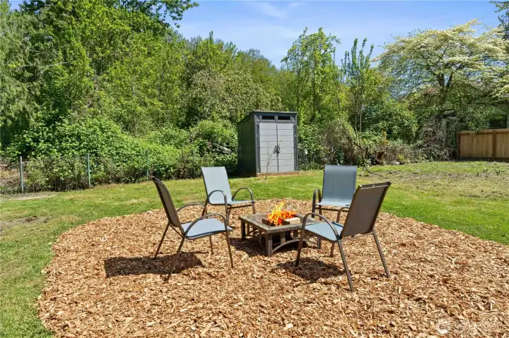 Backyard Firepit