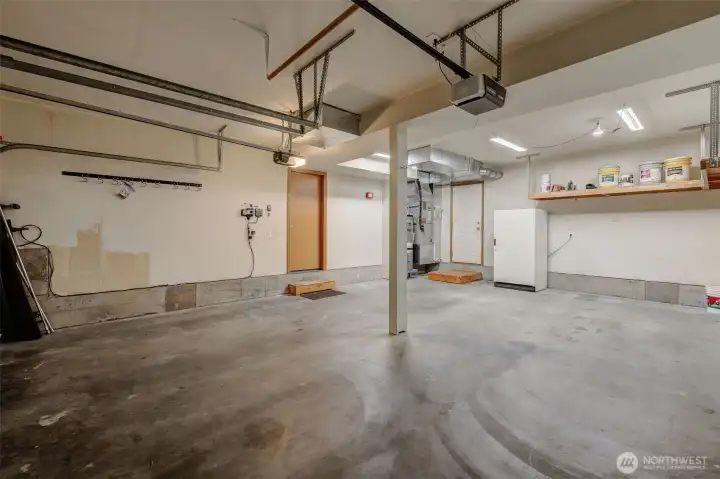 Door to the interior and backyard