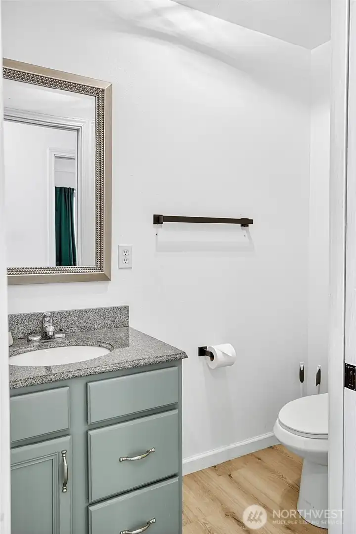 Main House 1/2 Bathroom