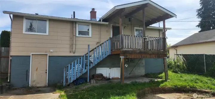 BACK OF HOUSE