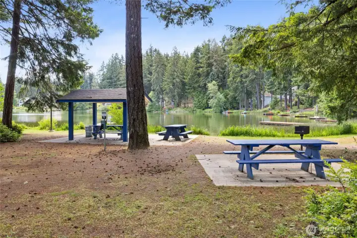 Plan for parties or just a quiet picnic.