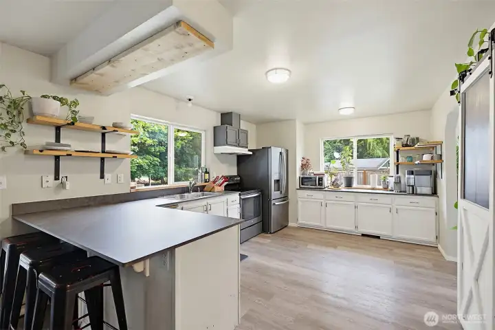New Dekton countertops!