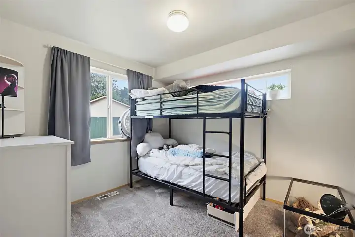 Home office space or home gym room?