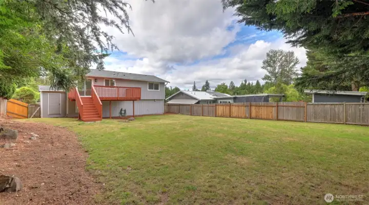 Level backyard offers endless opportunities for enjoyment and uses! Level backyard offers endless opportunities for enjoyment and uses!