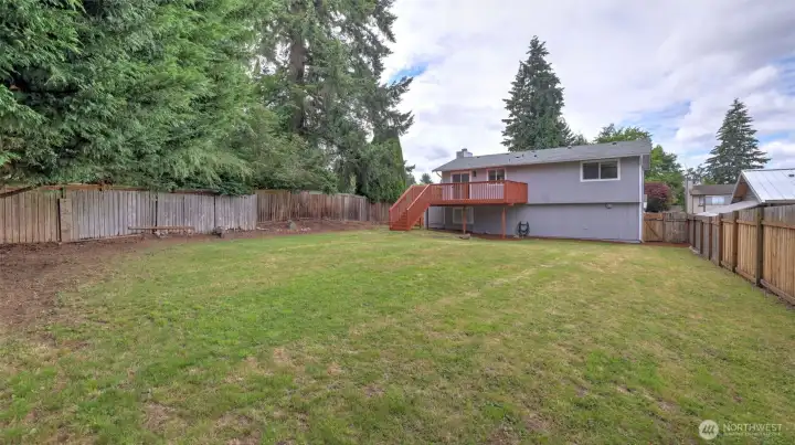 Private and fully-fenced backyard Private and fully-fenced backyard