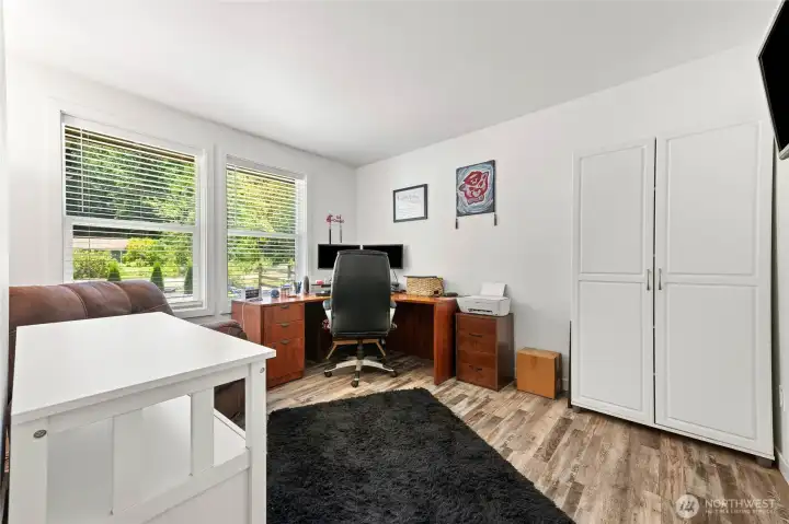 Office- Bonus Room