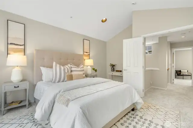 Move-In cozy!