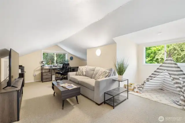 Upstairs loft can be used as a 3rd bedroom, office room, or playroom!