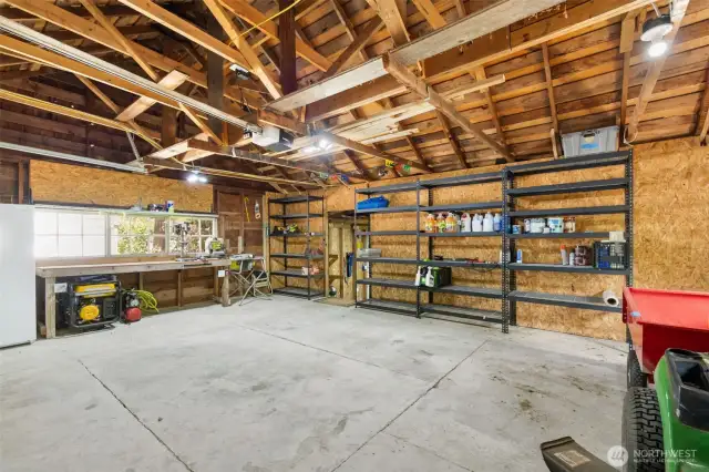 Garage, assumed to be original to 1920.