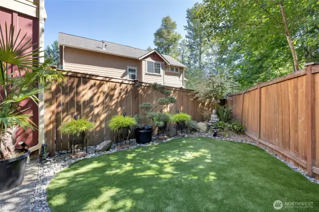 Pet turf grass design for low maintenance