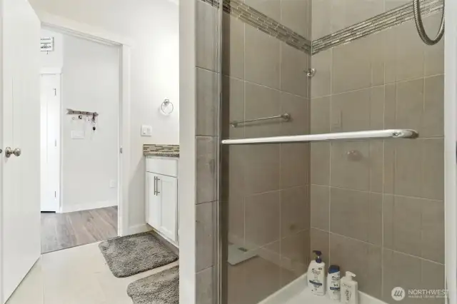 First floor 3/4 bath