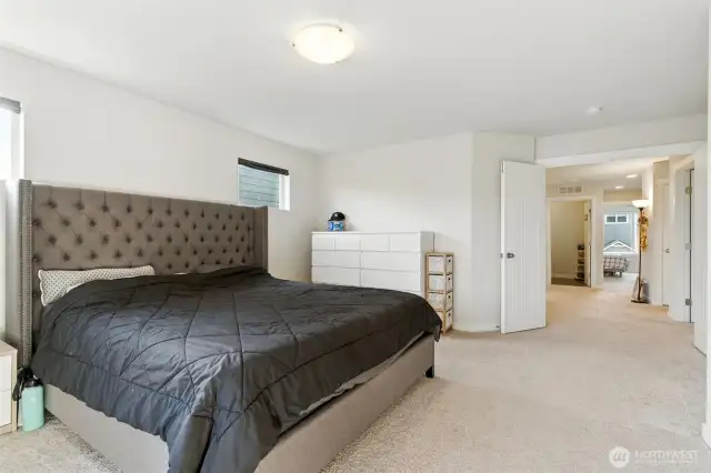 Primary suite