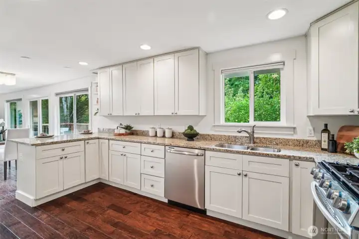 Tons of storage and counter space, new appliances, gas cooking - wow!