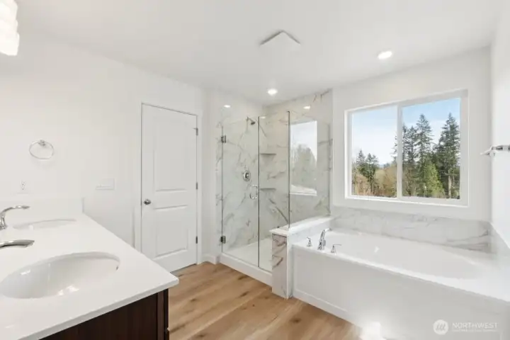 soaking tub in primary bathroom