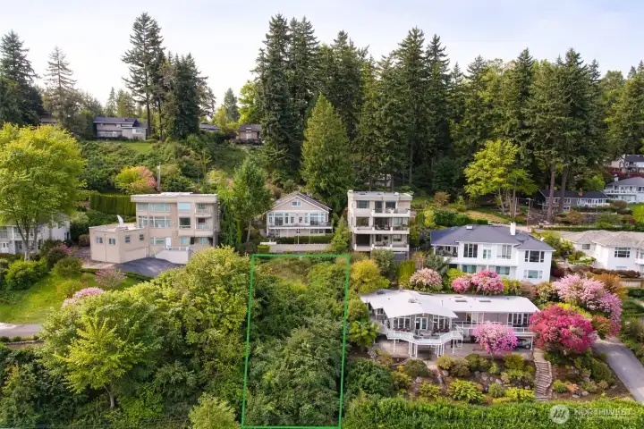 Surround by other beautiful view homes!