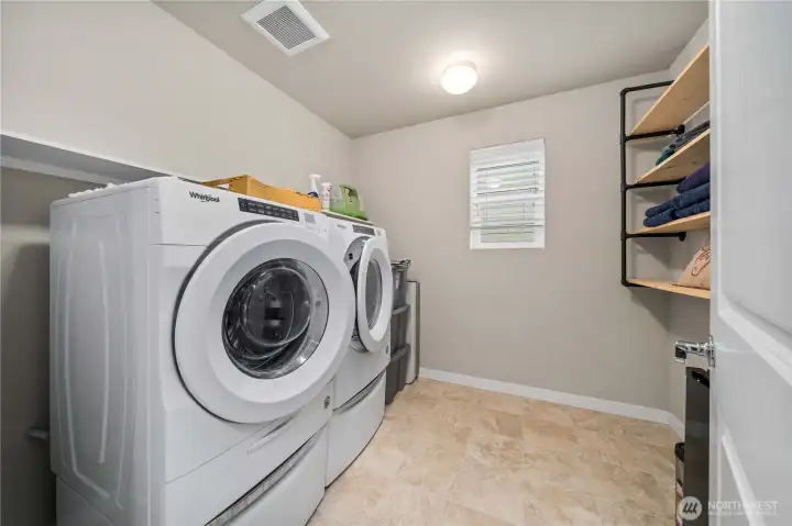 huge laundry room - the washer and dryer are included in the sale note