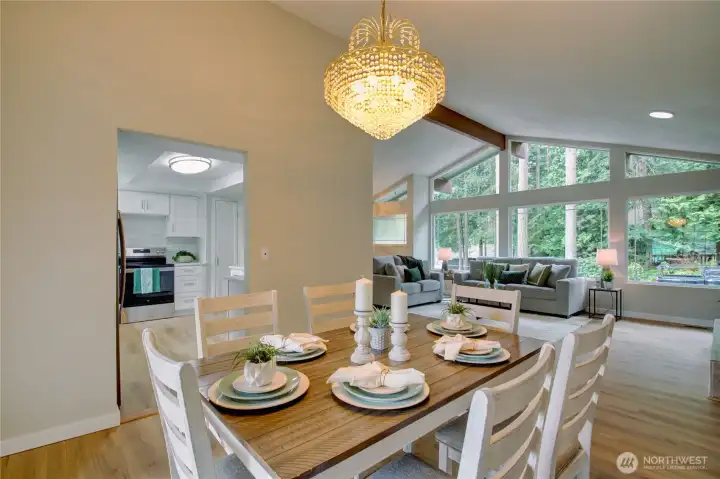 Easy flow living room, dining room, kitchen