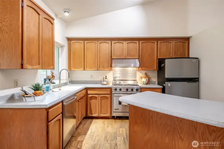 All appliances stay.