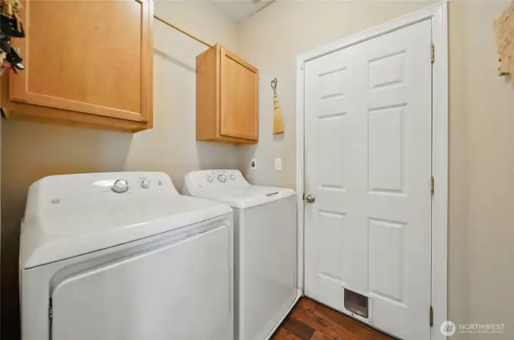 Laundry --> Garage