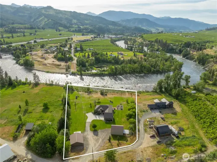This 2.72 acre property offers 366' of river frontage