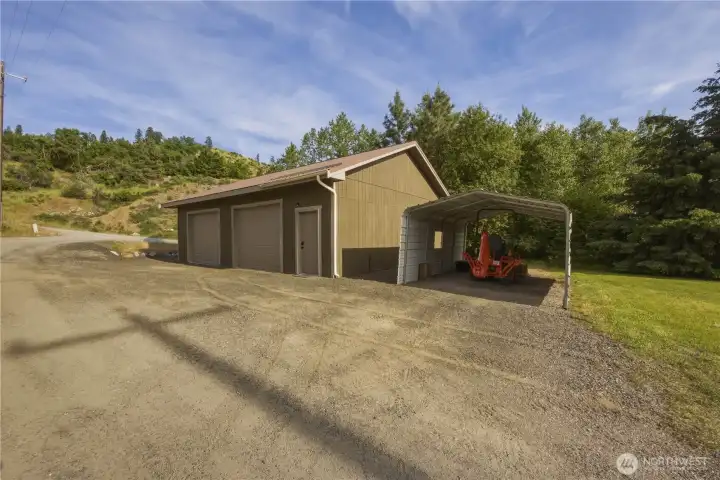 1080 SF insulated shop with 10 x 10 garage doors