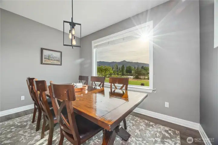 Dining with a view - imagine the sunsets!