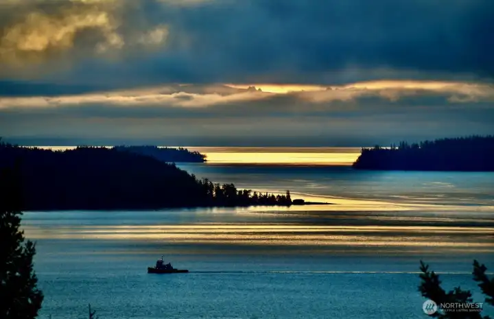 Ever-changing views over Rosario Strait with boating activity Ever-changing views over Rosario Strait with boating activity