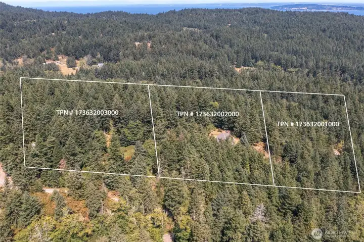 Listing includes three (3) 5-acre parcels & three (3) water memberships. House is located on the middle parcel. Listing includes three (3) 5-acre parcels & three (3) water memberships. House is located on the middle parcel.