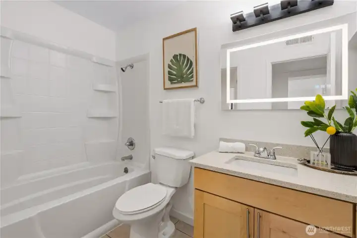 Full bath. Full bath.