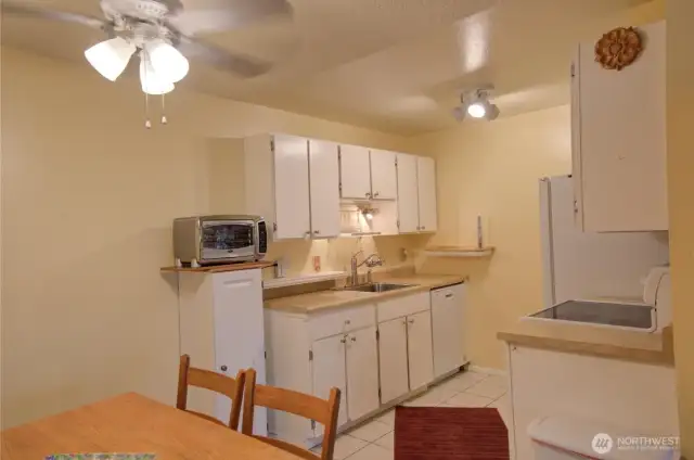 Kitchen with eating area