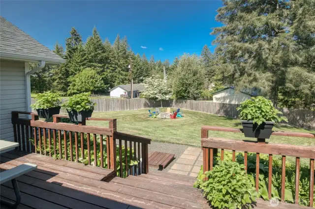 Deck to backyard