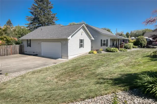 Front yard & Garage