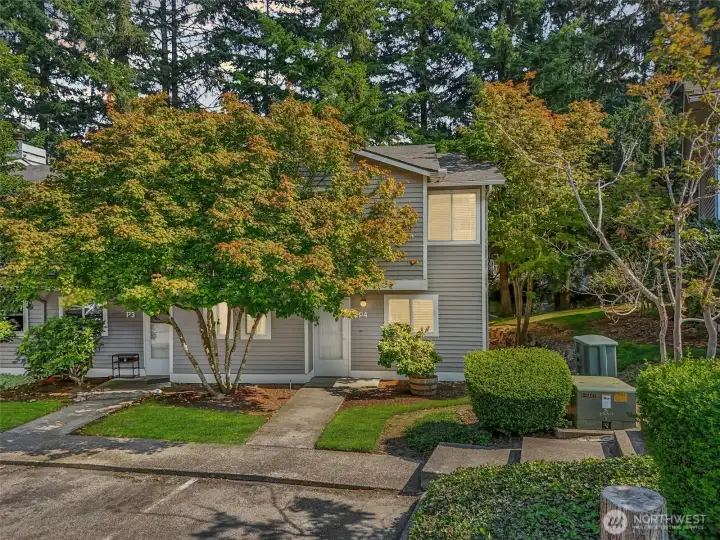 Affordable Bothell condo priced just above tax assessed value—great opportunity!