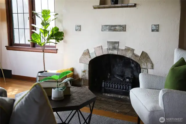 Batchelder art tile accented fireplace (unconfirmed)
