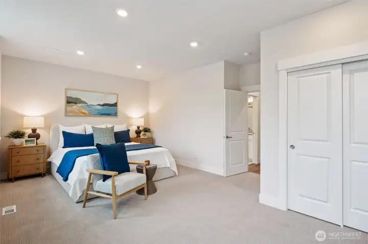 Huge 4th bdrm or turn into a huge bonus/gym, or media room
