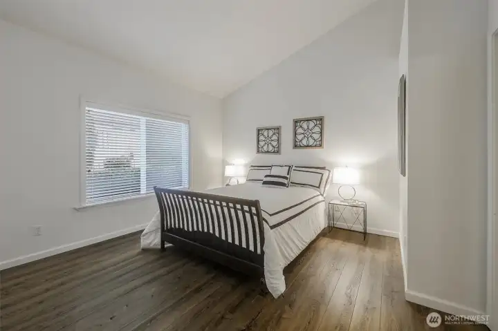 Spacious Primary suite on the main floor with vaulted ceilings