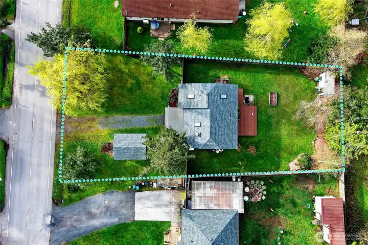 Bird’s-eye view displaying the property.