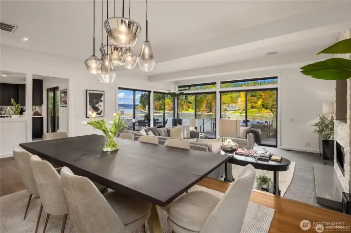View dining room adjacent to the kitchen
