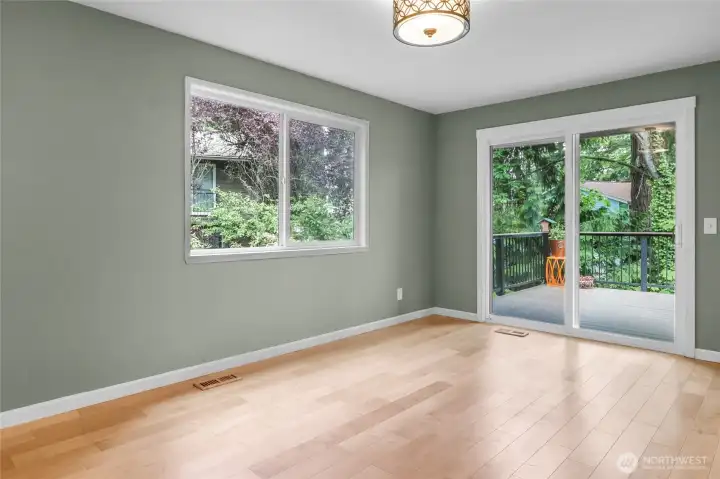 Located off the kitchen, this space can support either a more formal dining set up ... or it could be a casual eating spot if you chose to use the adjacent room as a dedicated dining room.