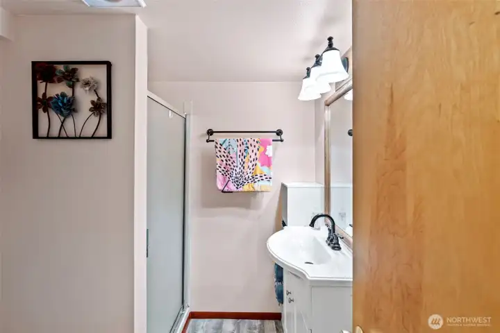 Downstairs bath off 2nd primary bedroom.