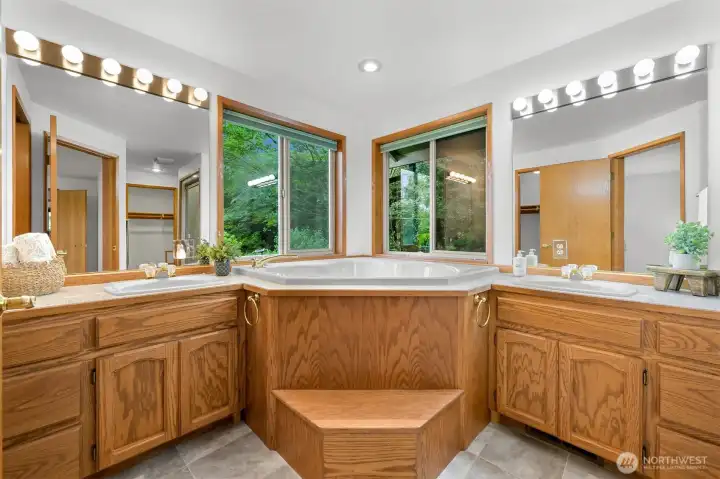 Sinks for two and a large soaking tub