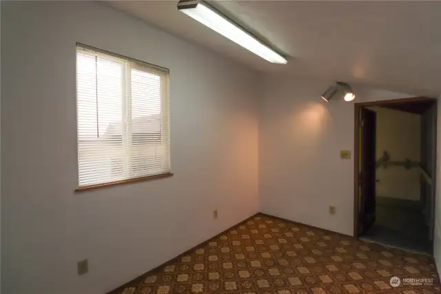 Bonus Room over Garage.