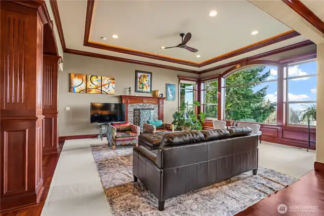 Expansive Great Room with 10' tray ceiling, rich cherrywood finishes and magnificent views