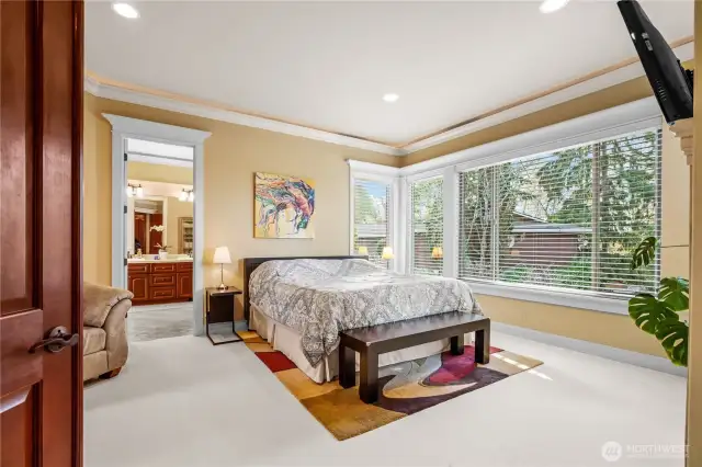 entry to primary bedroom