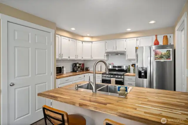 1412 updated kitchen