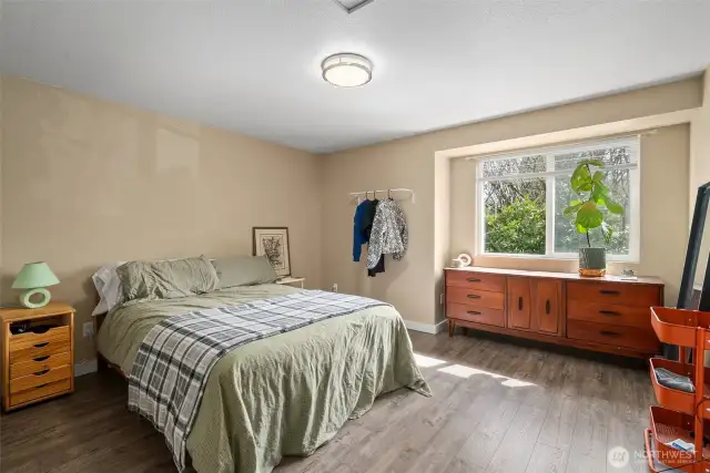 1412 Primary Bedroom