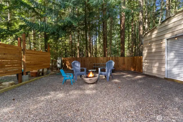 Gather round the firepit, or at the picnic table for an outdoor meal!